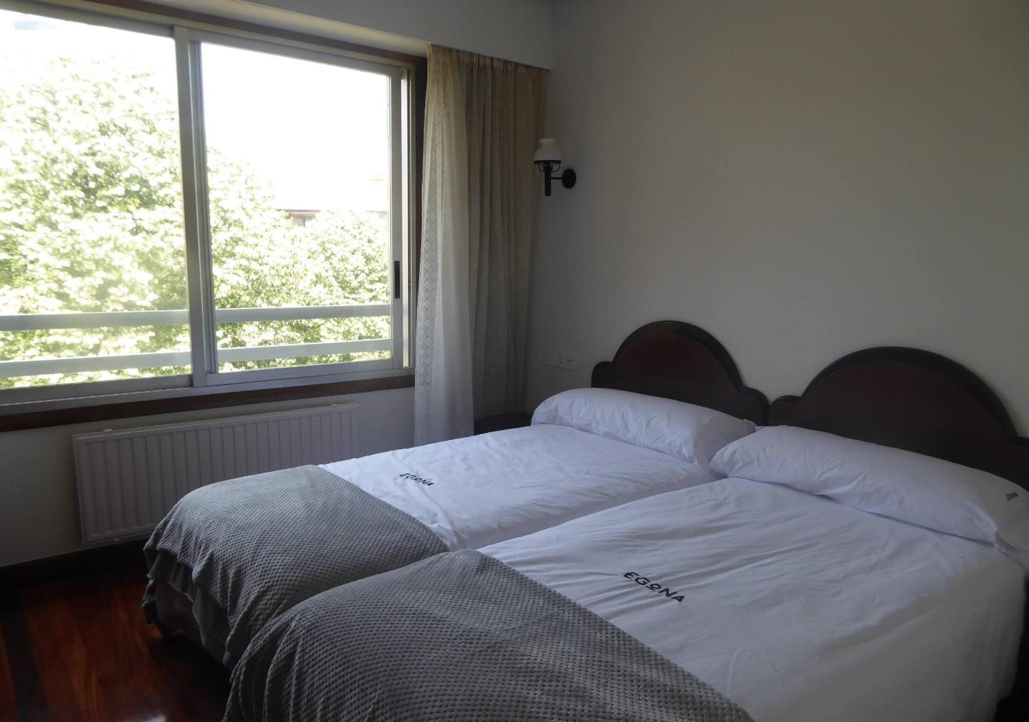 サラウツEgona-Zin5 Vivienda Cerca De La Playa, Con Garajeアパートメント エクステリア 写真