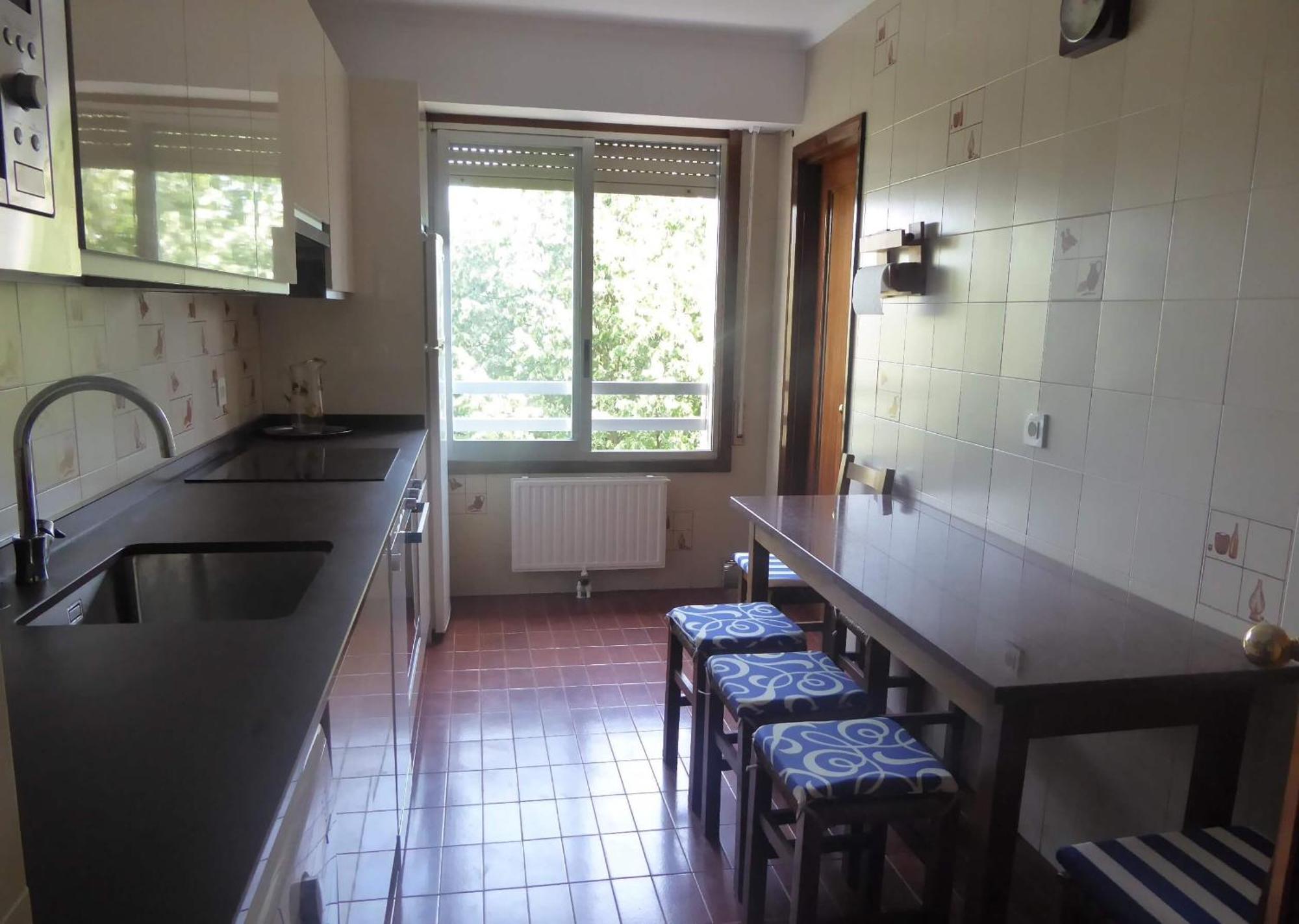 サラウツEgona-Zin5 Vivienda Cerca De La Playa, Con Garajeアパートメント エクステリア 写真