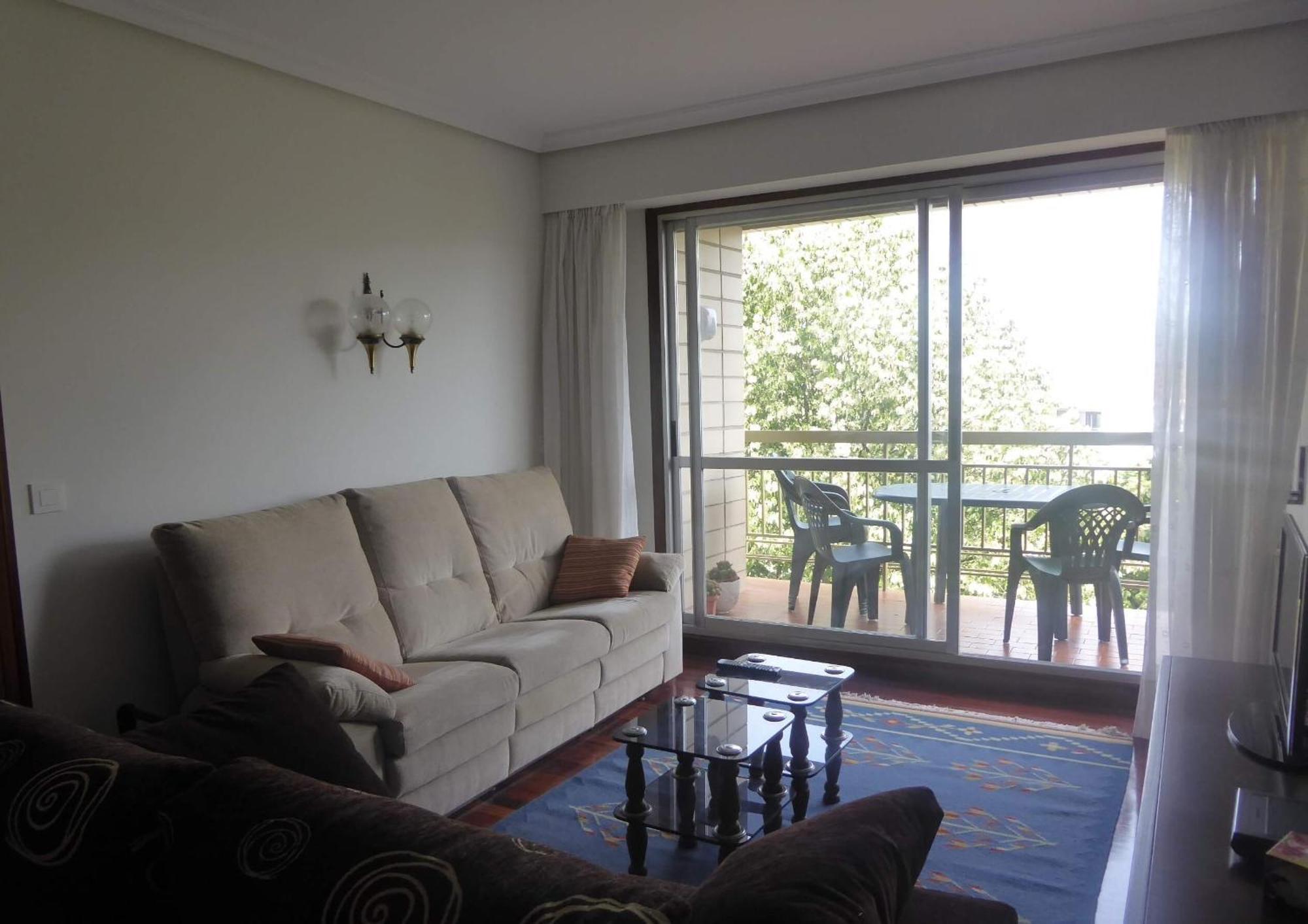 サラウツEgona-Zin5 Vivienda Cerca De La Playa, Con Garajeアパートメント エクステリア 写真